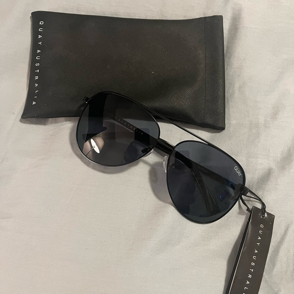 NWT Quay Australia sunglasses